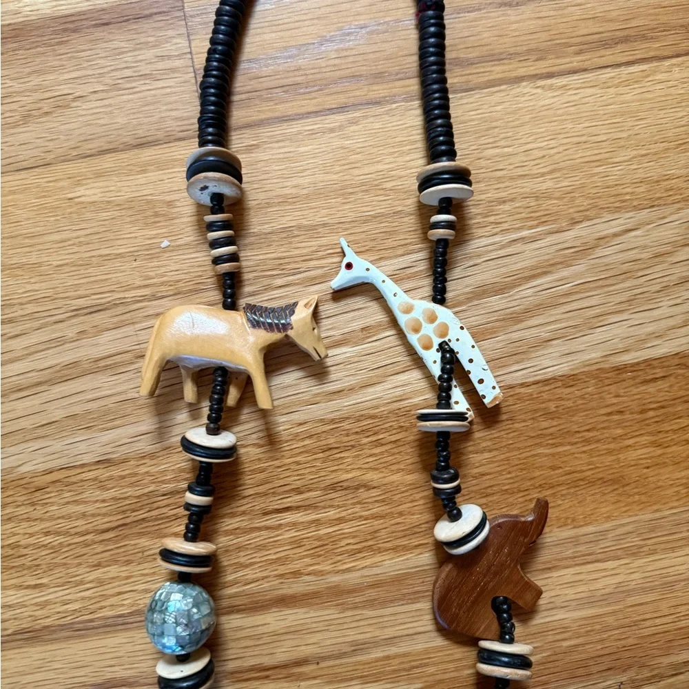 Vintage Craved Wood African Necklace Safari Animal Bead Black & Natural Wood - Picture 13 of 13